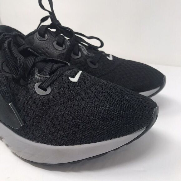Nike Legend React Womens Size 7 Running Shoes Black Metallic Gold AA1626 004 - Picture 4 of 15